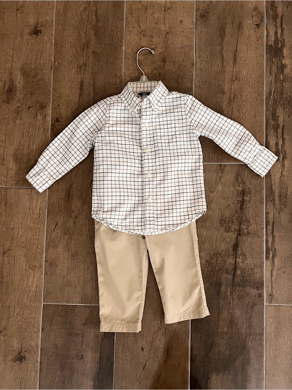 Janie and Jack White & Tan Button-Down Shirt with Khaki Pants Size 18 Months